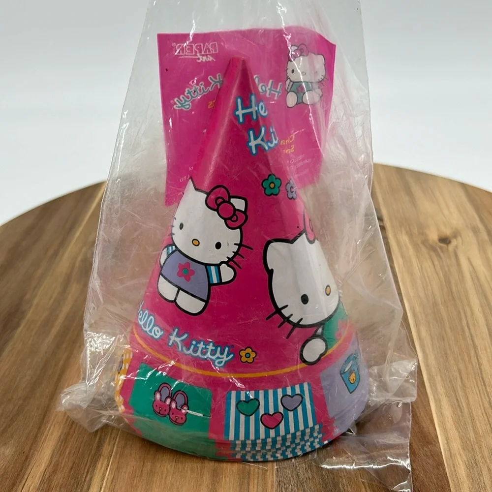 NIP VTG Hello Kitty Sanrio Paper Birthday Party Hats 1999 DEADSTOCK NOS *READ*